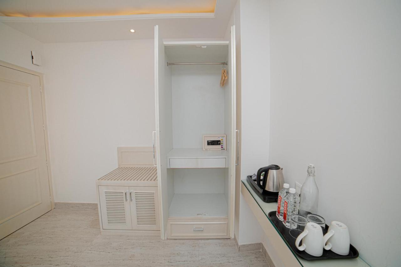 Pearl Courtyard Hotel Varanasi Bagian luar foto