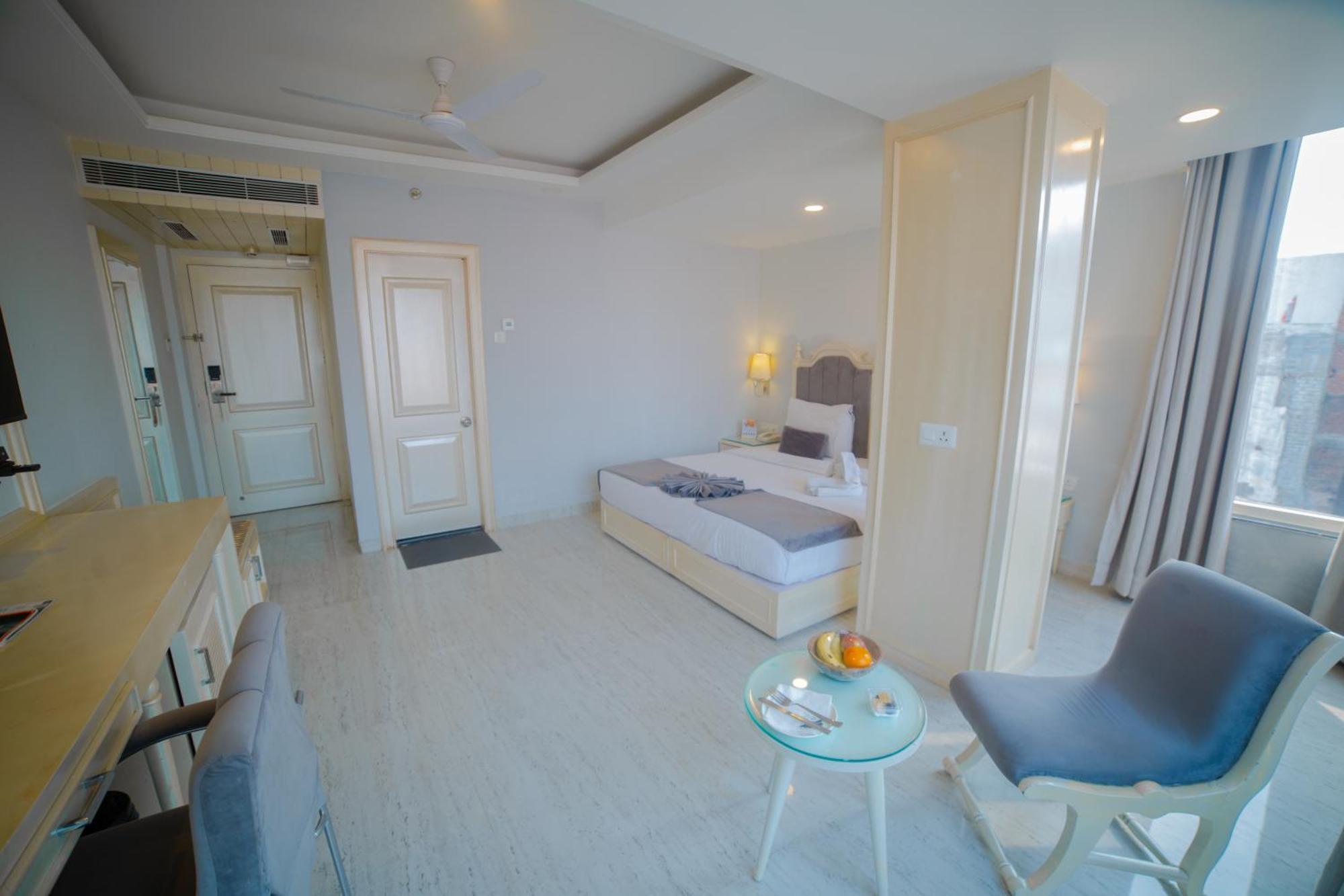 Pearl Courtyard Hotel Varanasi Bagian luar foto