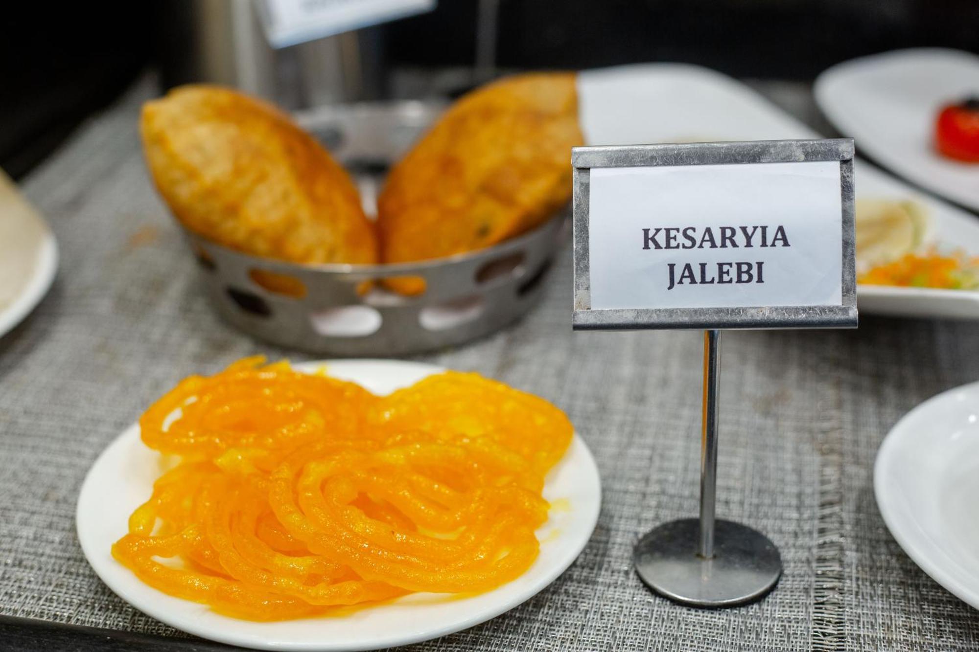 Pearl Courtyard Hotel Varanasi Bagian luar foto